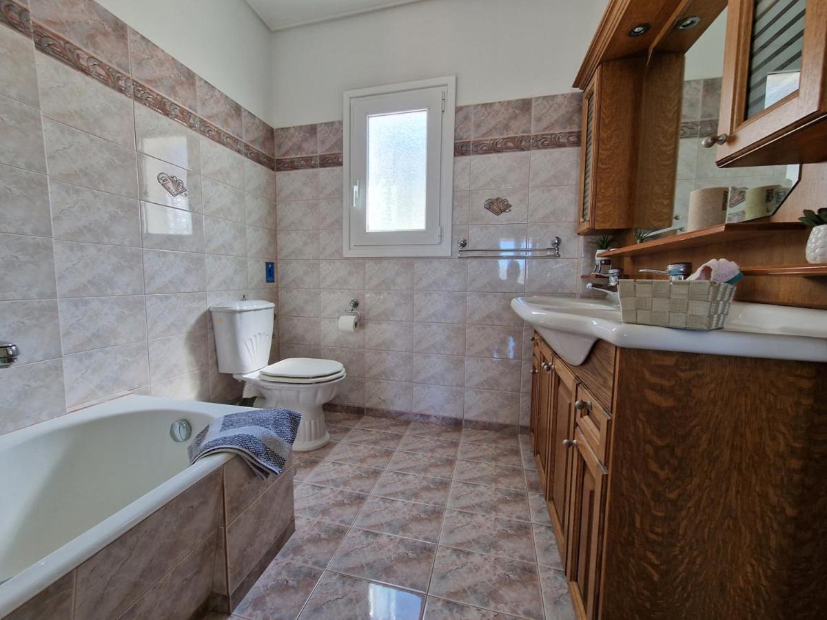 Villa Liana : Luxury Villa With Fantastic Sea View, Near Airport Pórto Ráfti Exterior foto